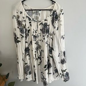 Floral blouse (xxl)